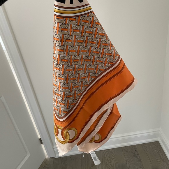 Burberry Print Logo Silk Orange Twill Scarf - Picture 10 of 16